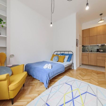 Canary Corner Studio City Centre Warsaw Exterior photo